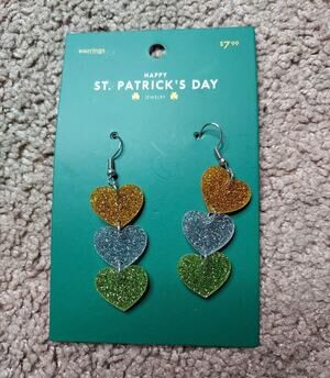 New Joann's Happy St. Patrick's Day Jewelry Glitter Dangle Heart Earrings